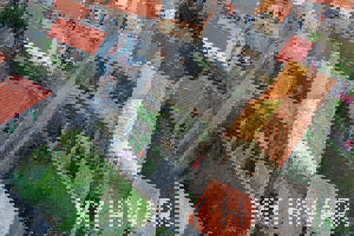 Casa in Pietra con Corte a Poljica