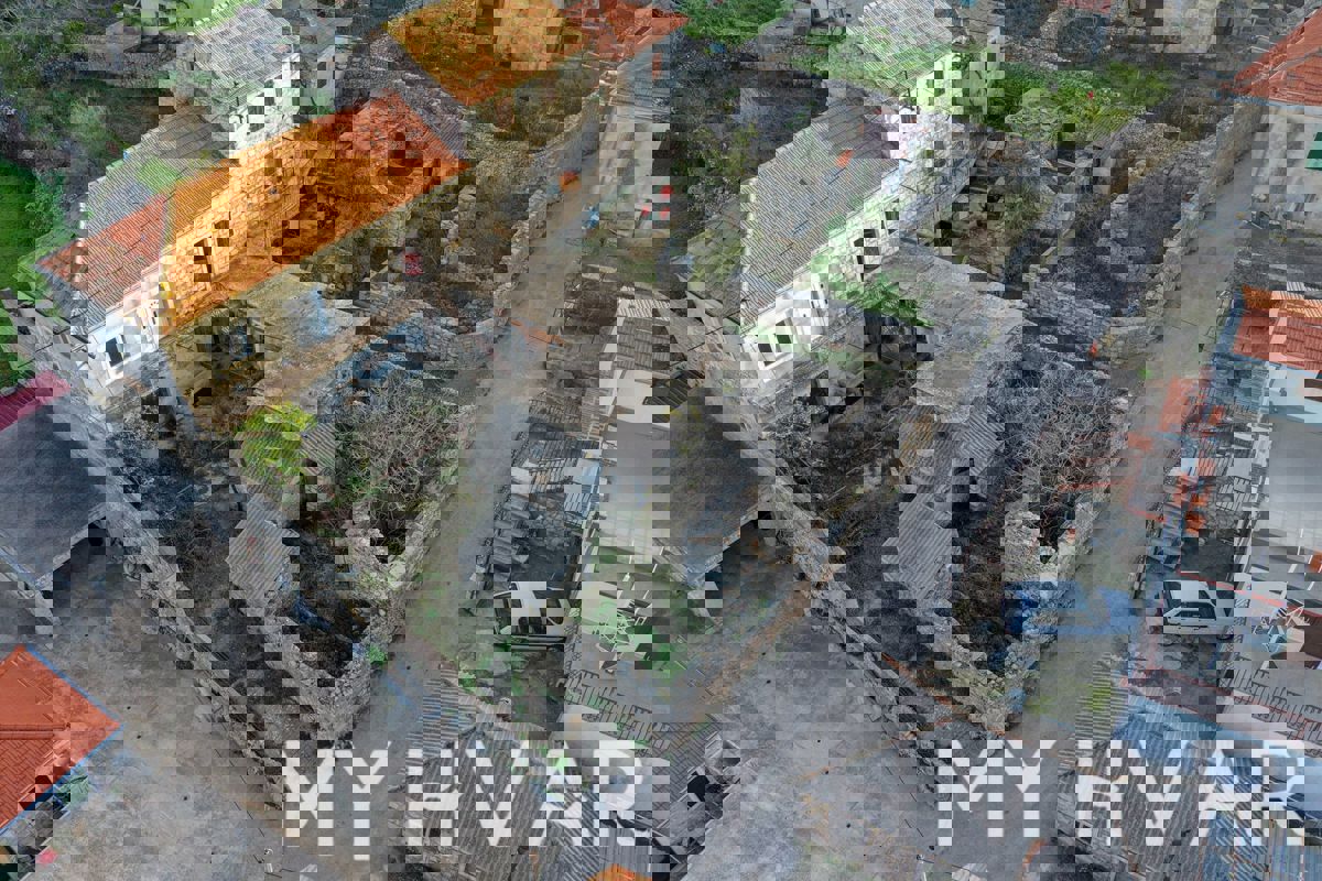 Casa in Pietra con Corte a Poljica