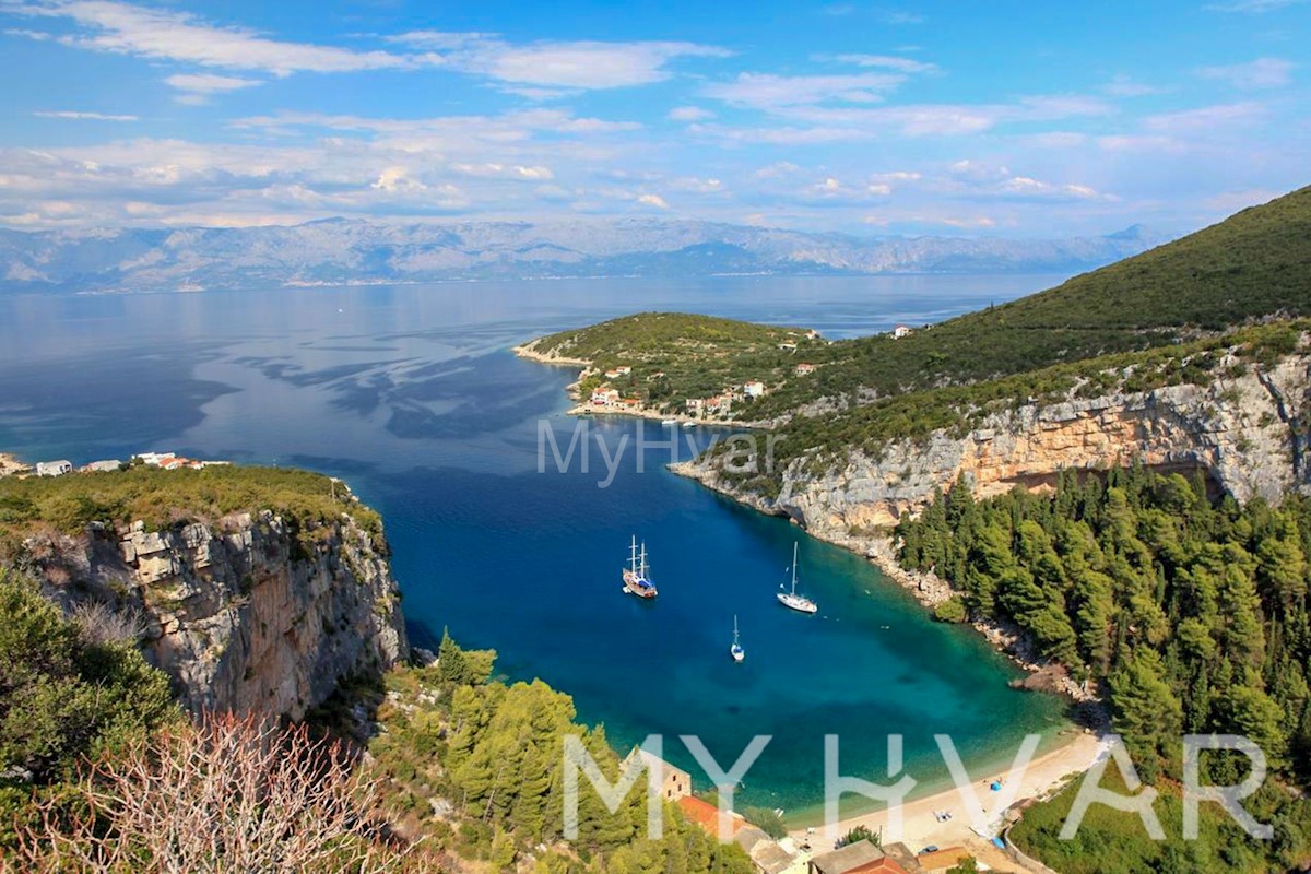 Terreno edificabile nella baia di Pokrivenik