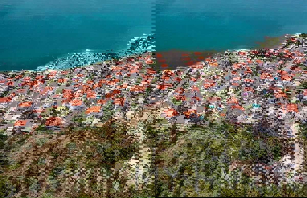 Terreno edificabile a Mastrinka