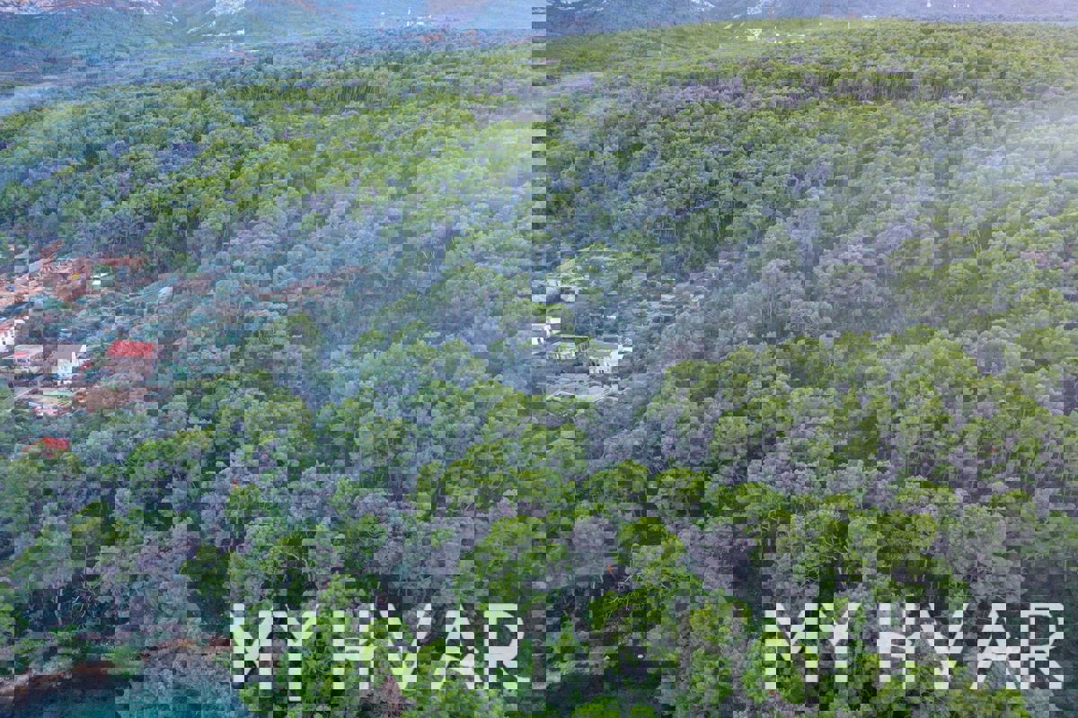 Terreno agricolo a Vitarnja vicino al mare