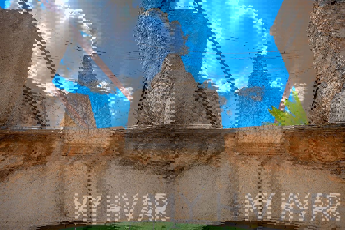 Tenuta tradizionale con cortile a Dol