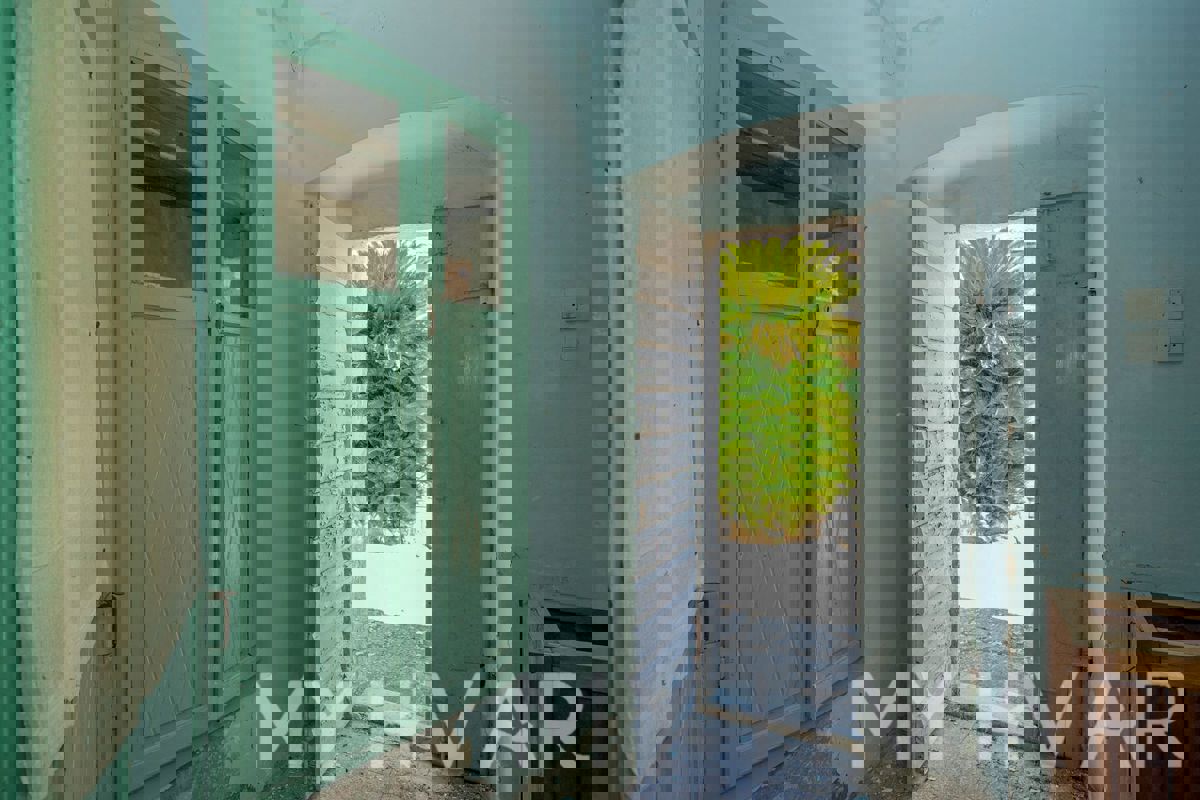 Tenuta tradizionale con cortile a Dol