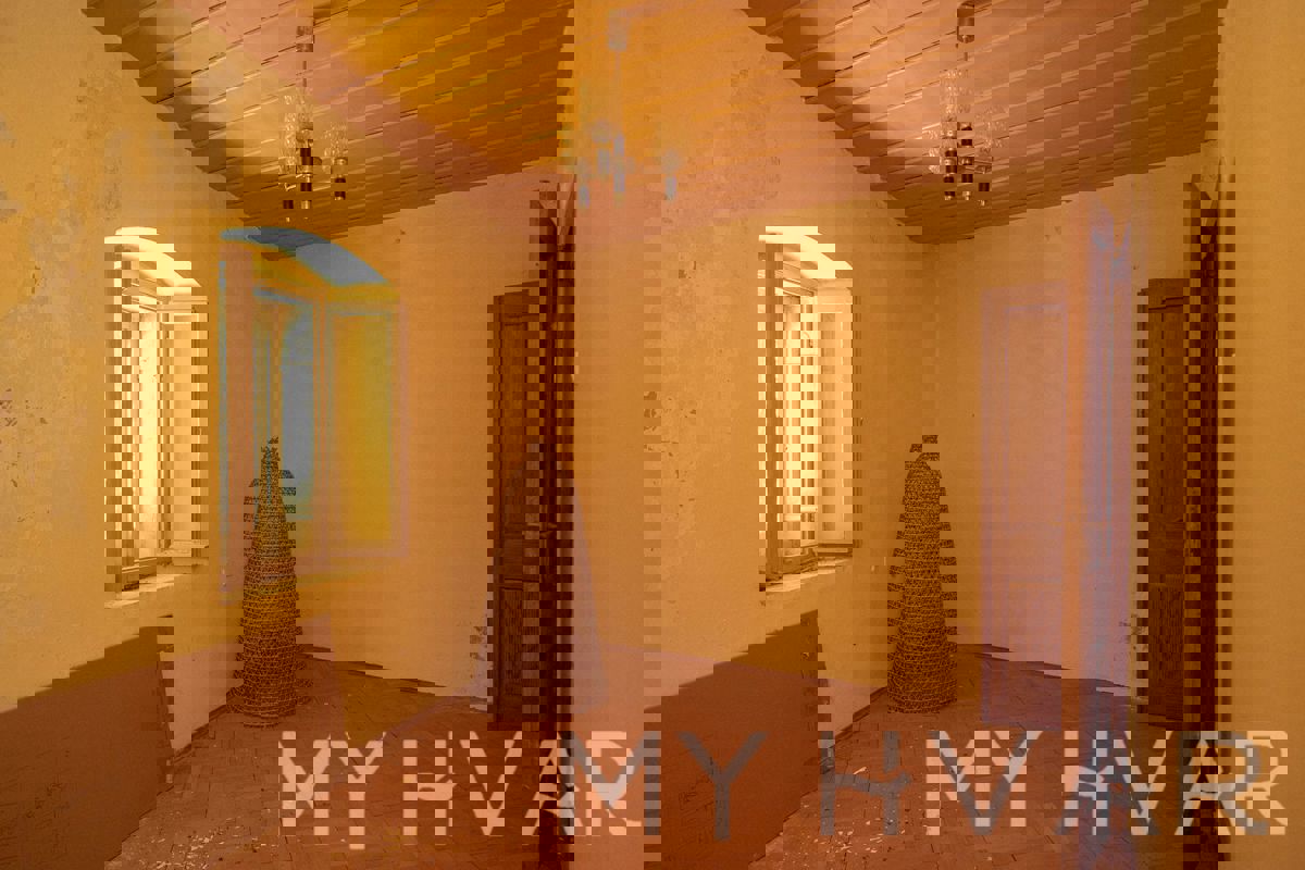 Tenuta tradizionale con cortile a Dol