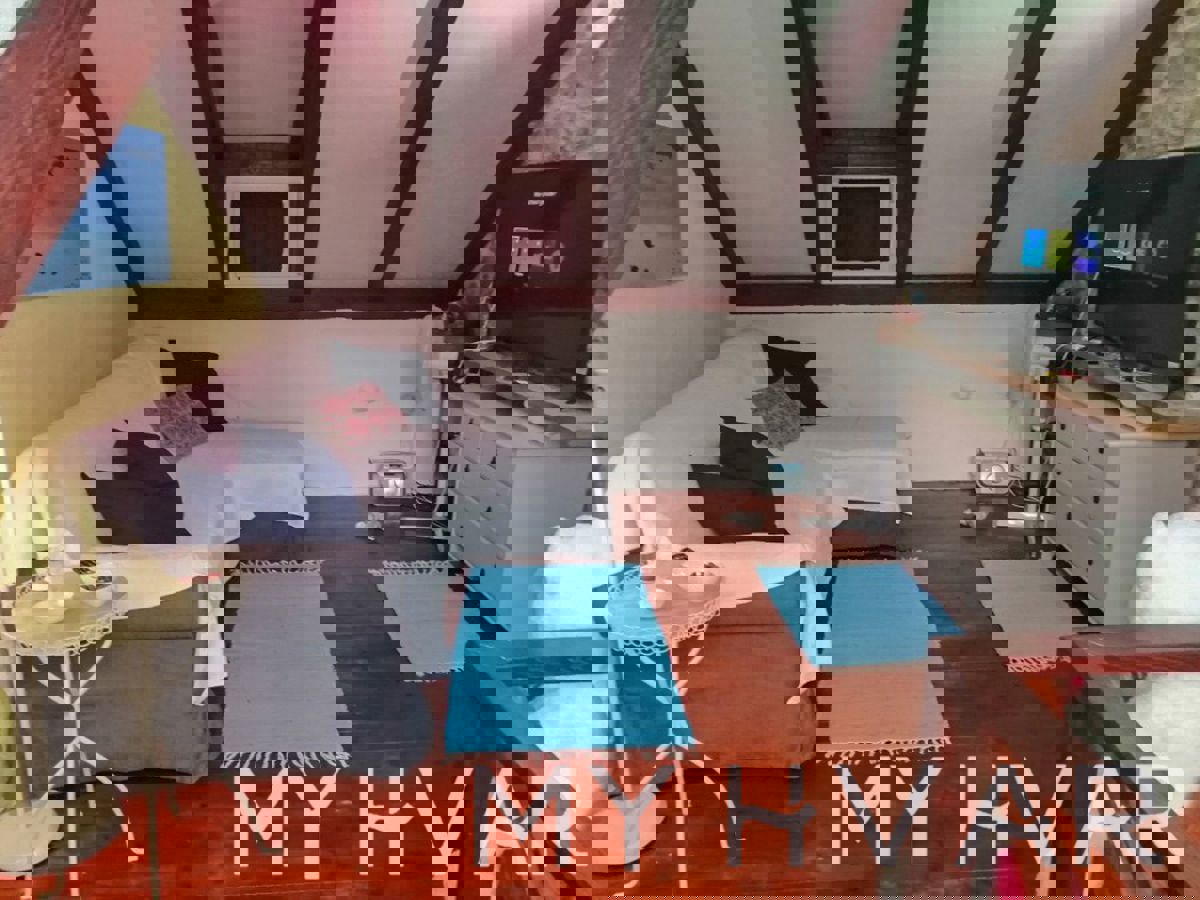 Casa in pietra ristrutturata a Pitve