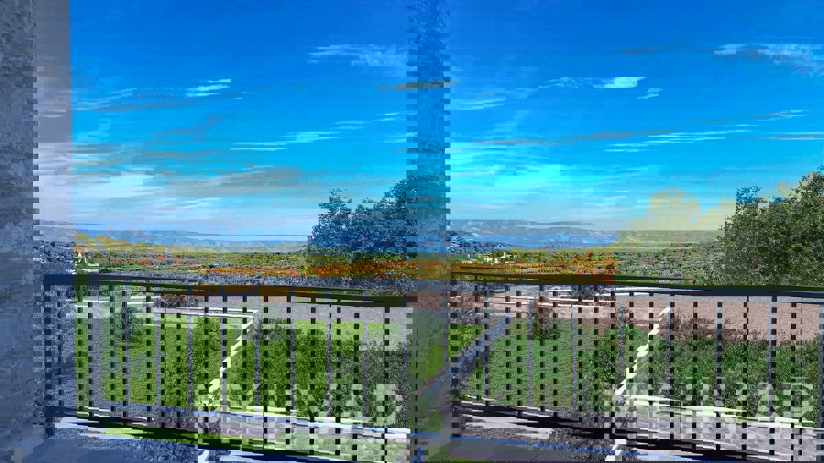 Terreno edificabile con progetto concettuale a Vrisnik