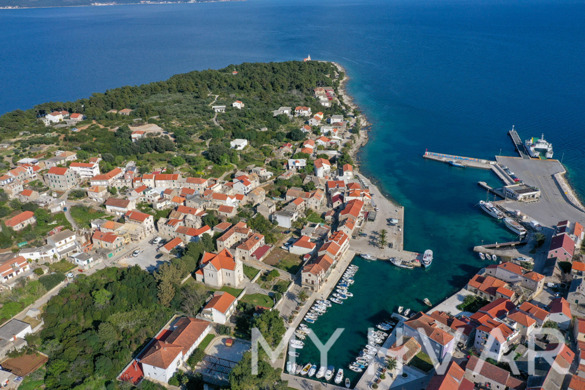 Terreno edificabile a Sućuraj