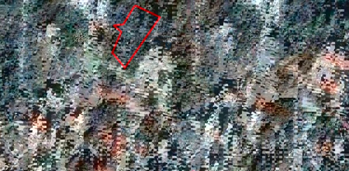 Terreno edificabile a Sućuraj