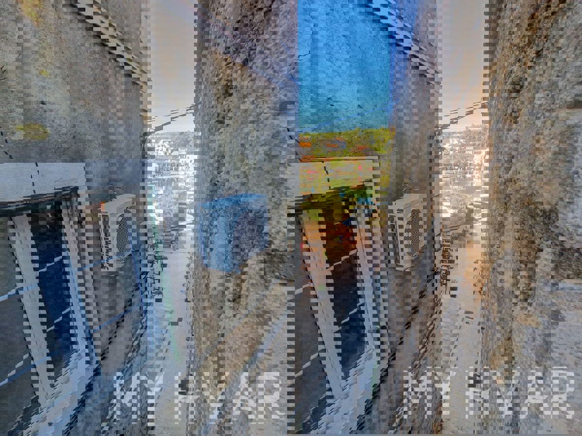 Casa in pietra nel cuore di Vrboska