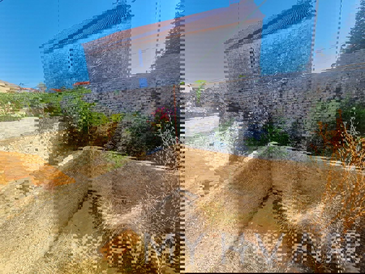 Casa in pietra nel cuore di Vrboska