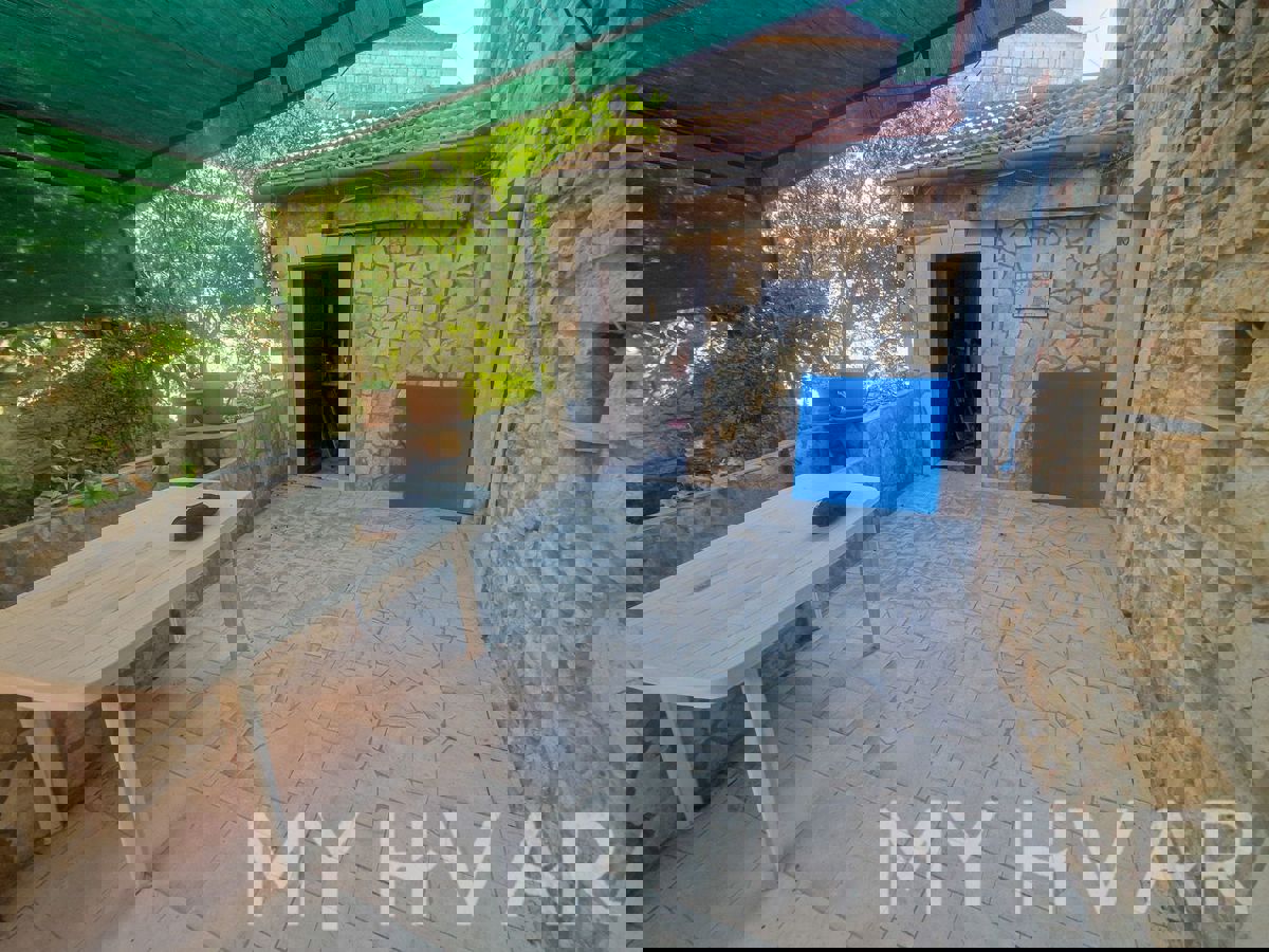 Casa in pietra nel cuore di Vrboska