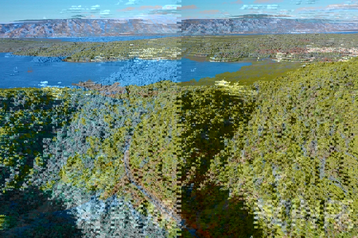 Terreno agricolo vicino al porto dei traghetti