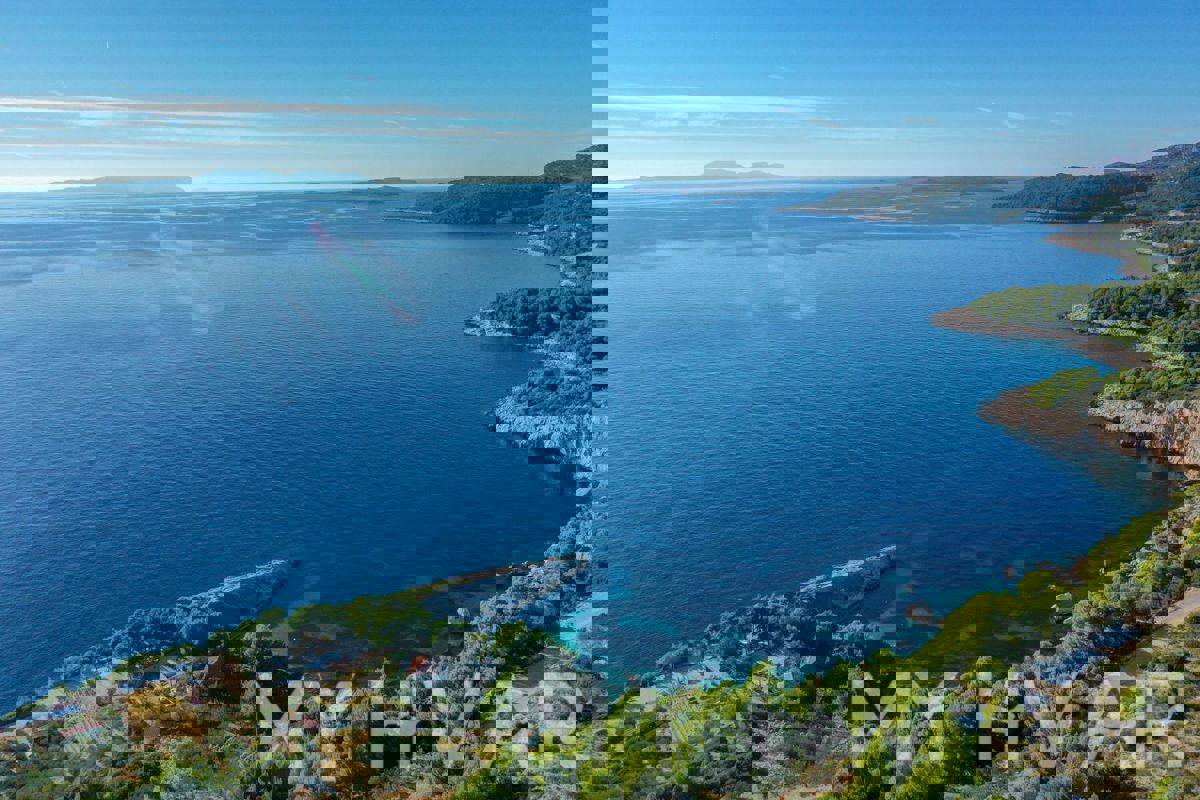 Terreno con progetto e vista mare