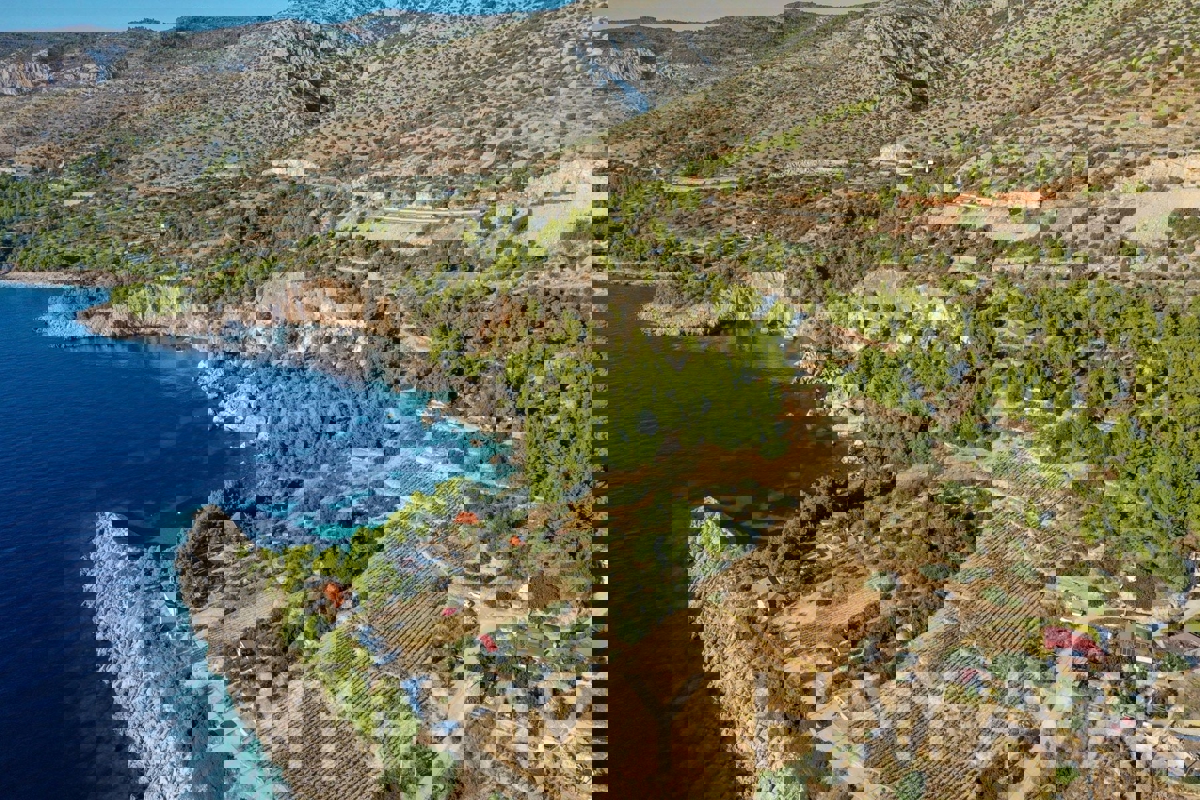 Terreno con progetto e vista mare