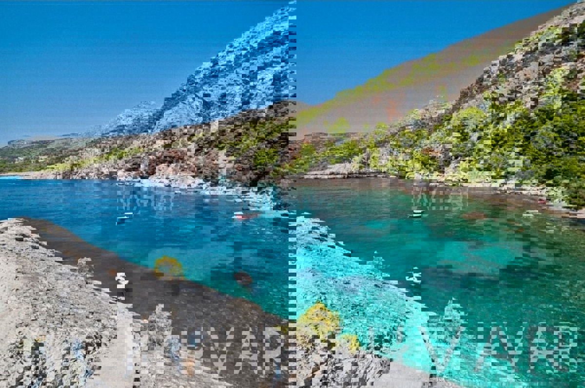 Terreno con progetto e vista mare