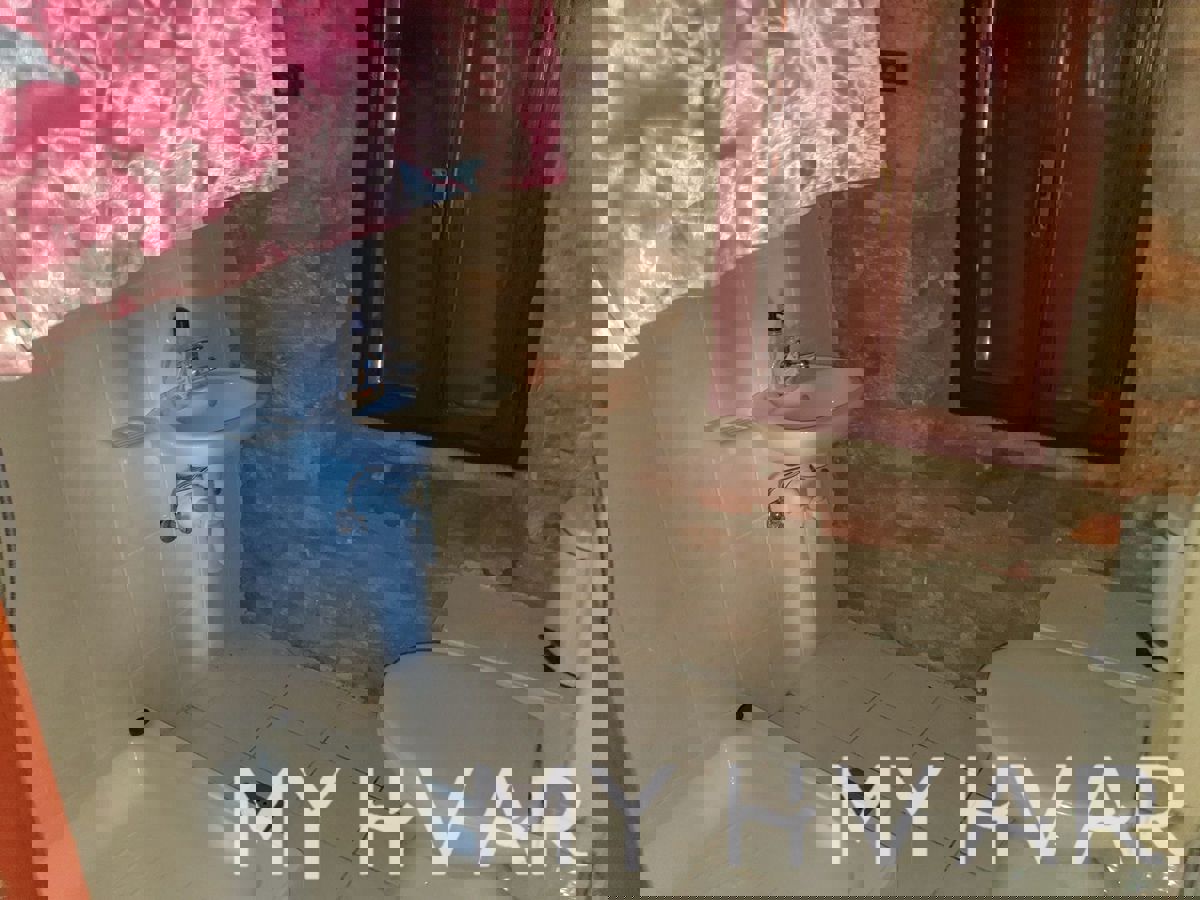 Casa in pietra a Vrboska