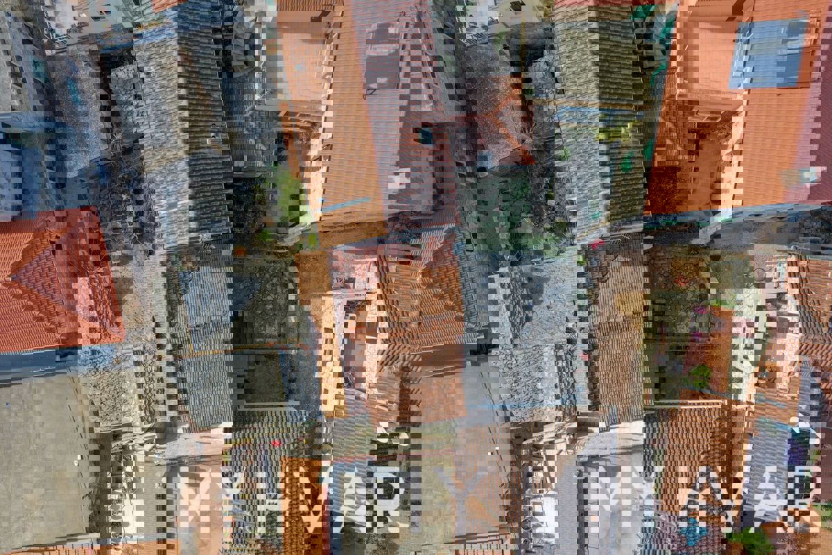 Casa in pietra a Vrboska