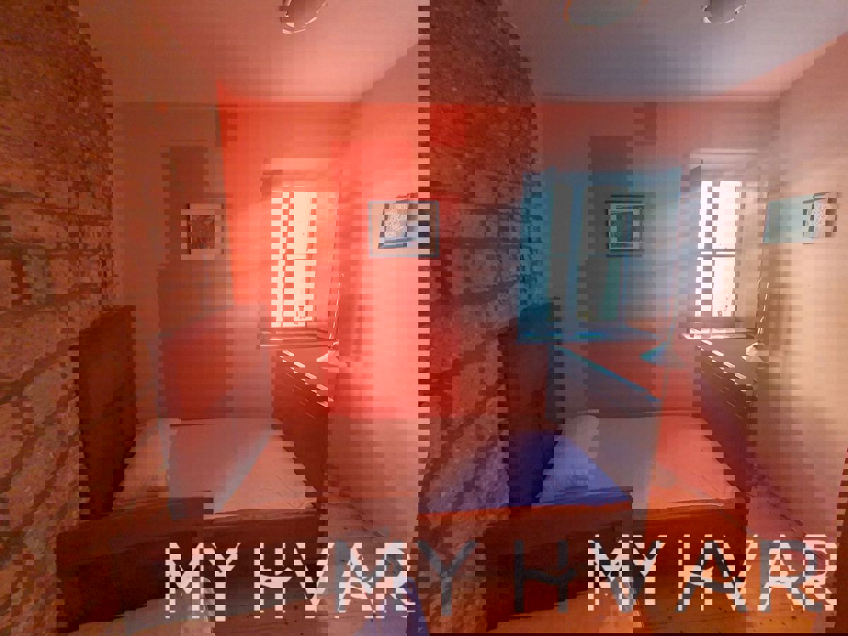 Casa in pietra a Vrboska