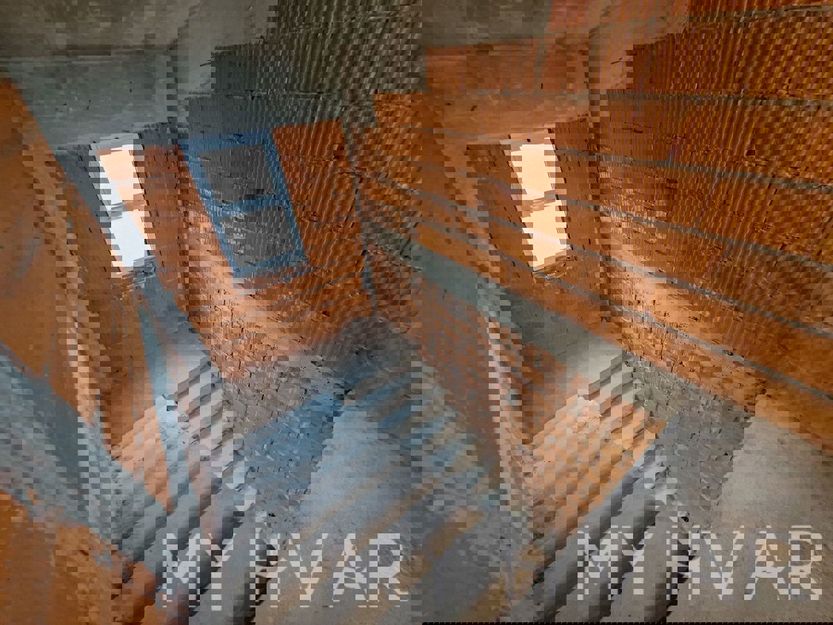 Casa a Zavala con vista sul mare