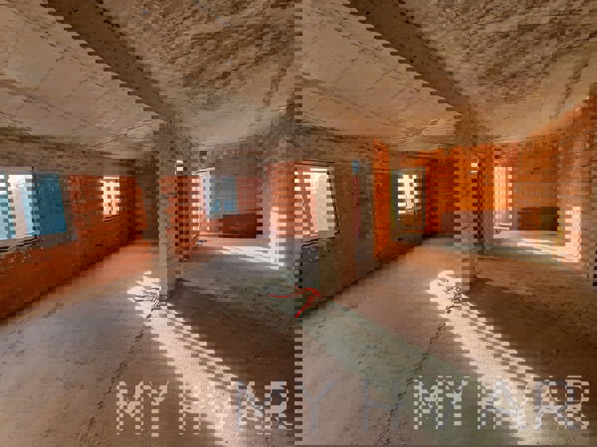 Casa a Zavala con vista sul mare