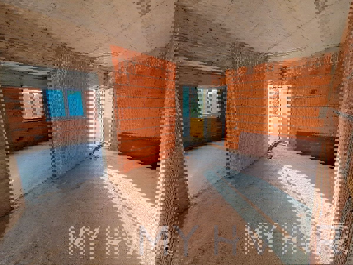 Casa a Zavala con vista sul mare