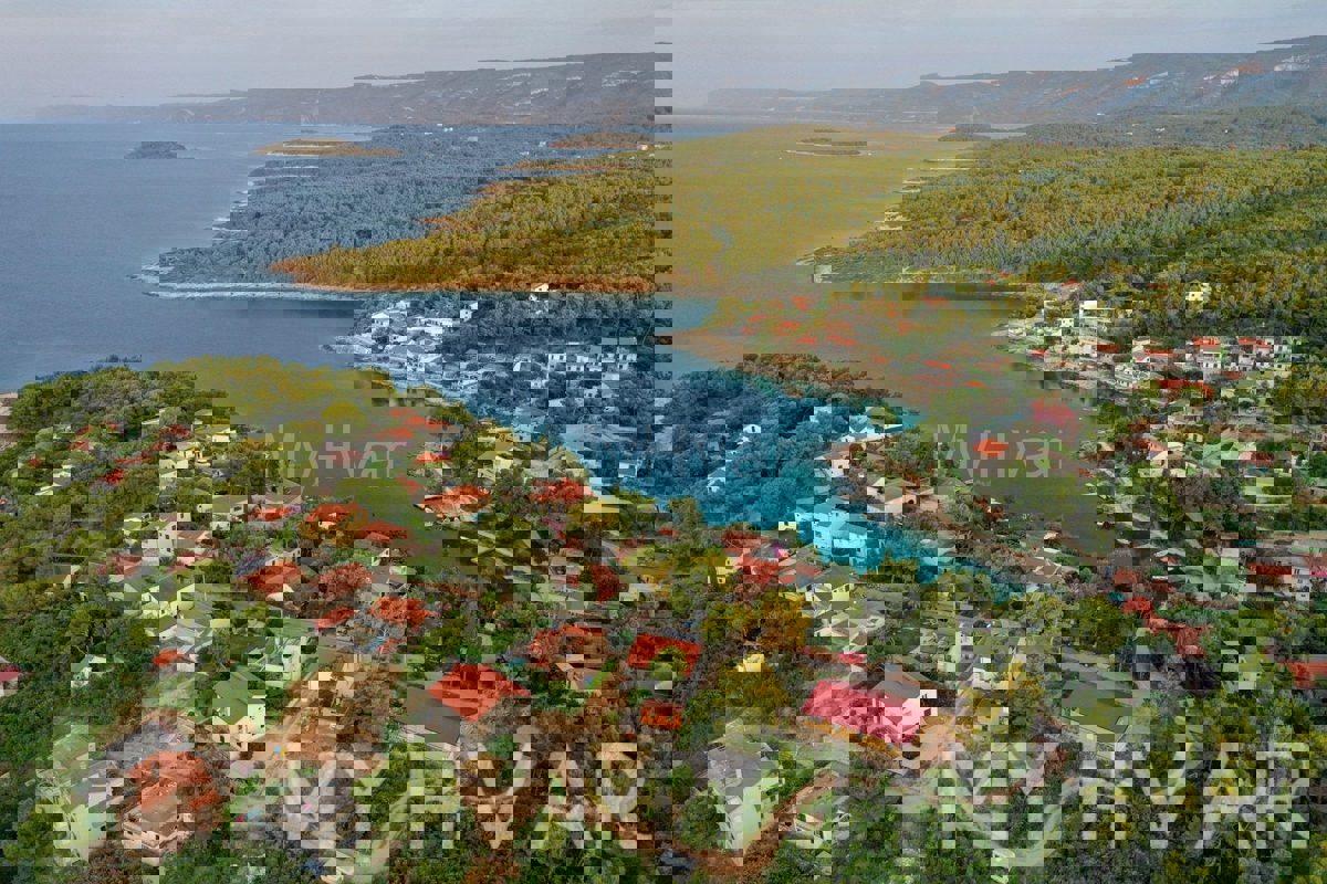 Enorme terreno edificabile a Basina