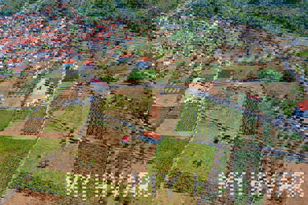 Terreno edificabile Libora a Jelsa