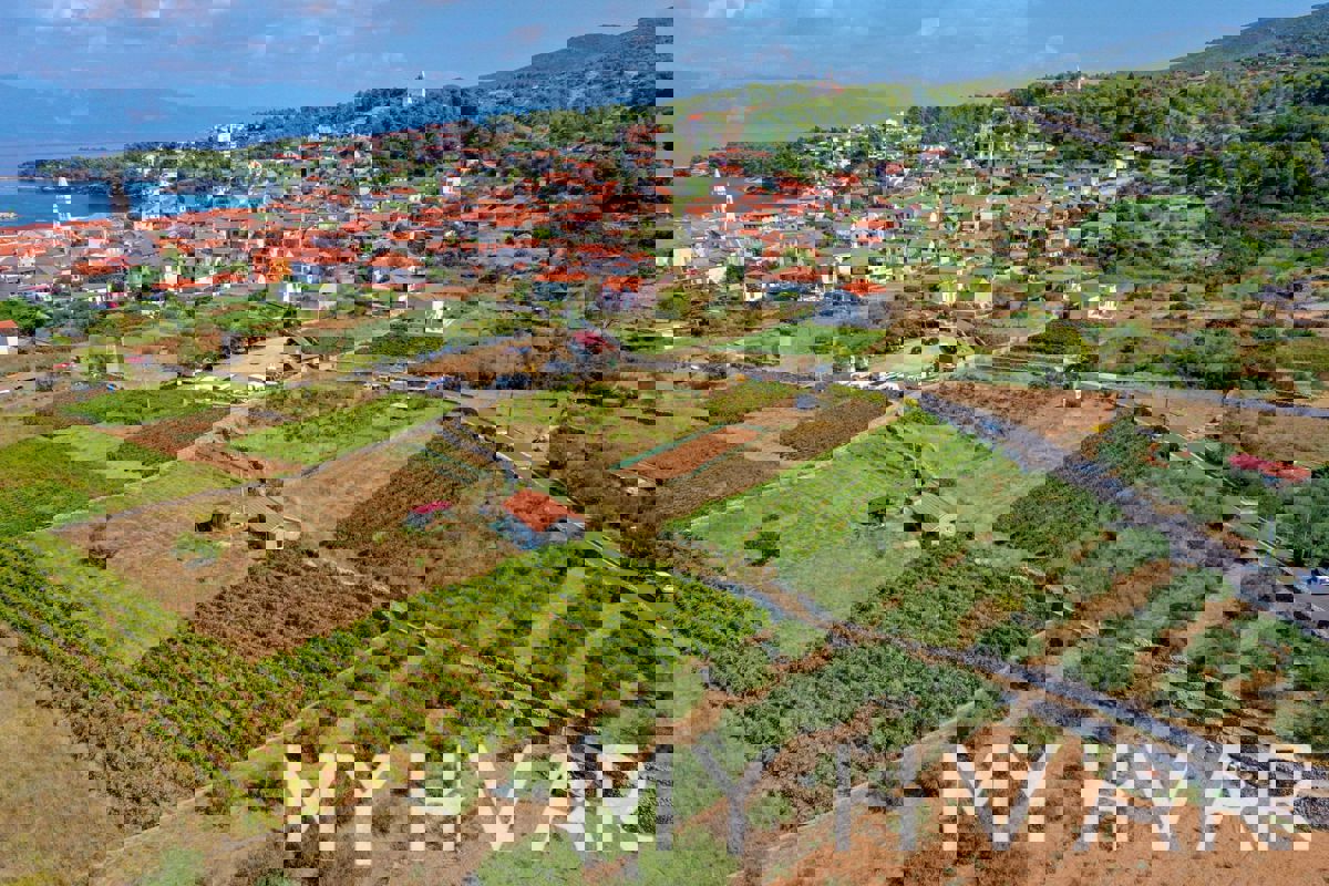 Terreno edificabile Libora a Jelsa