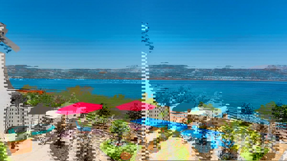 Casa sulla spiaggia a Slatine