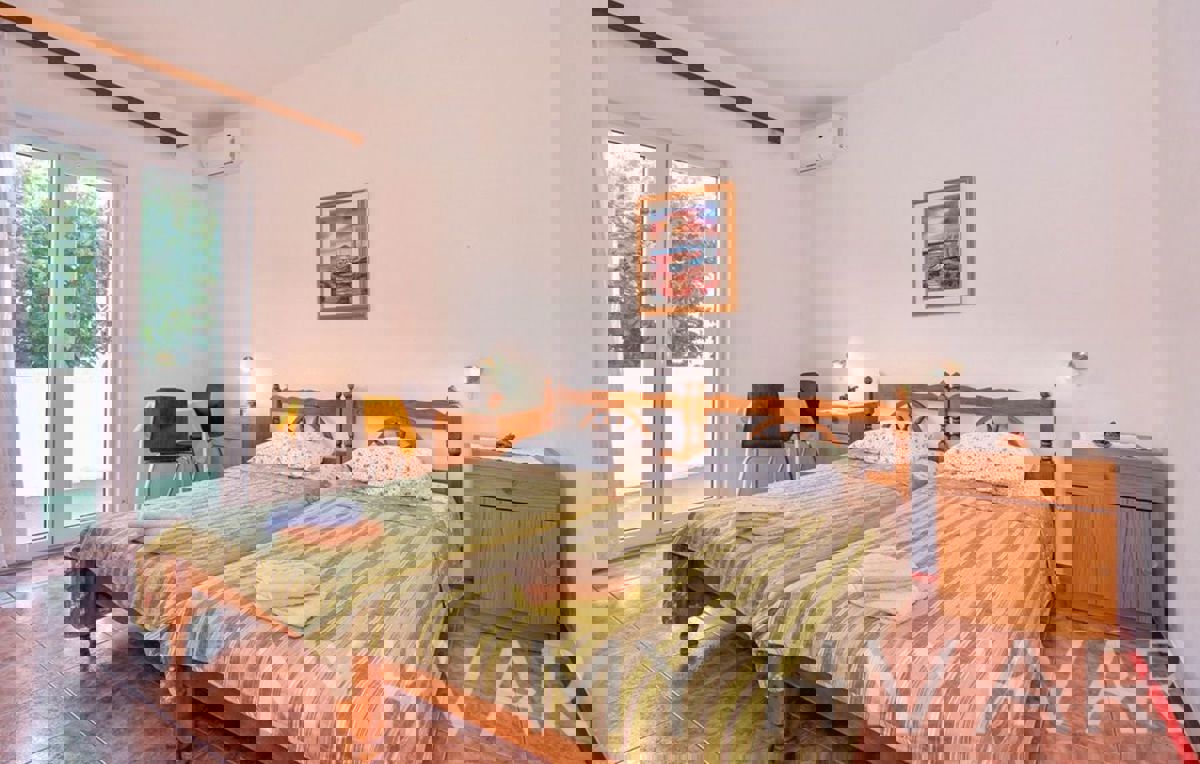 Casa sulla spiaggia a Slatine