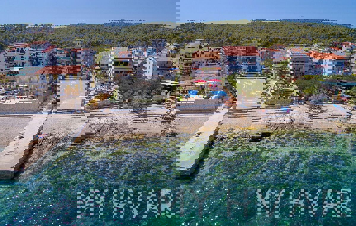 Casa sulla spiaggia a Slatine