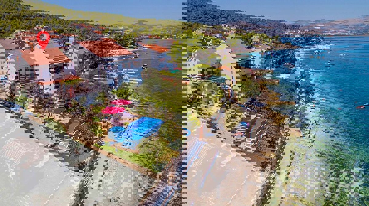 Casa sulla spiaggia a Slatine