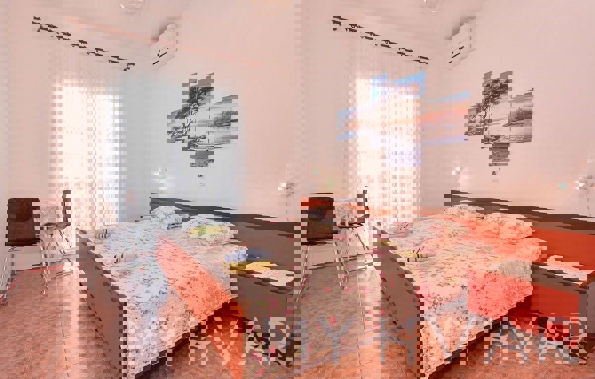 Casa sulla spiaggia a Slatine