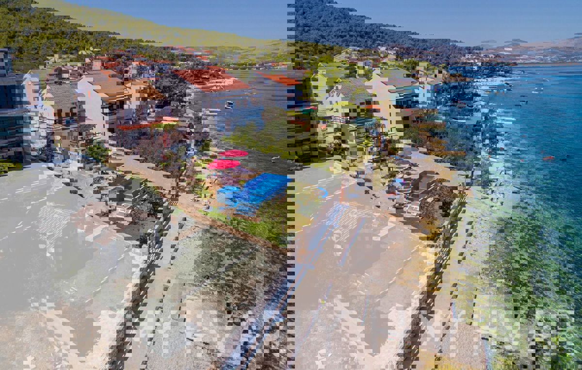 Casa sulla spiaggia a Slatine