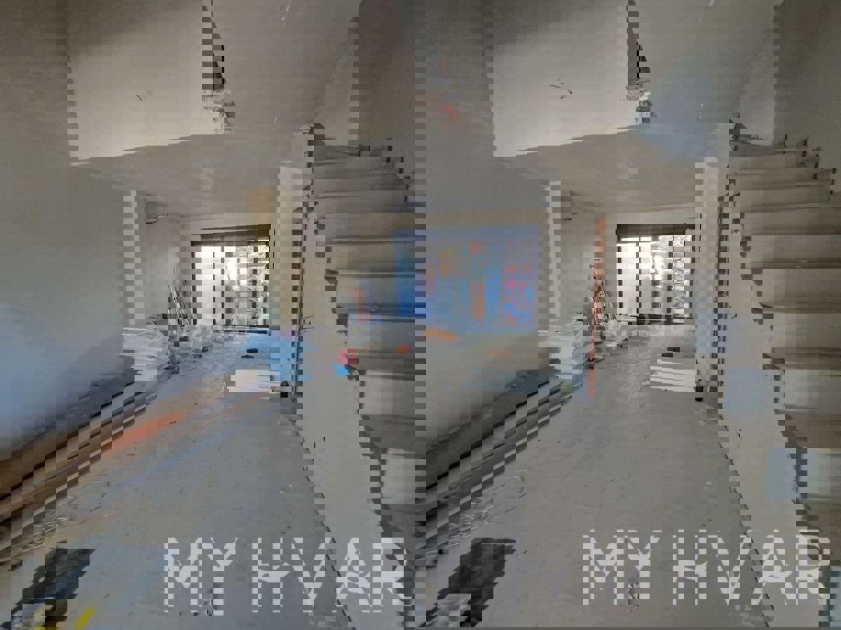 Appartamento duplex con vista mare S3