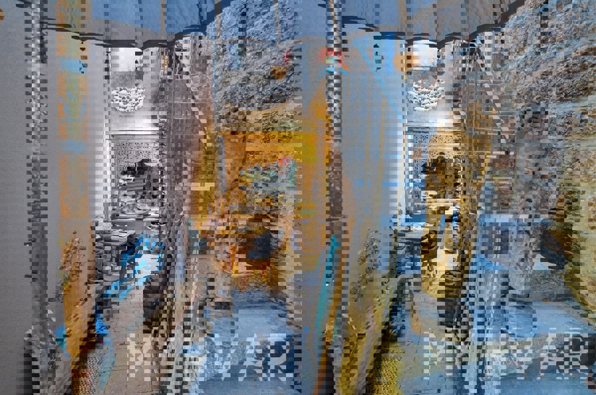 Casa in pietra nel cuore della Città Vecchia