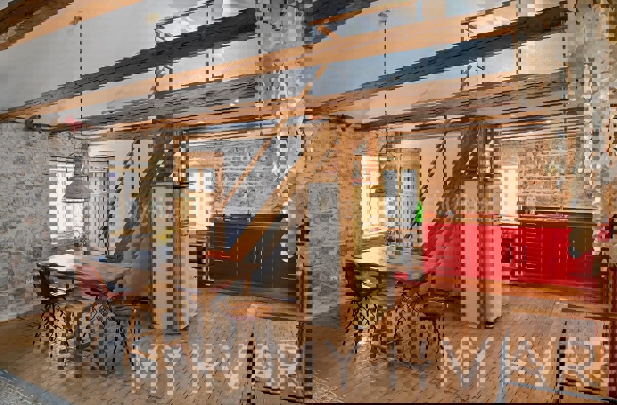 Casa in pietra nel cuore della Città Vecchia