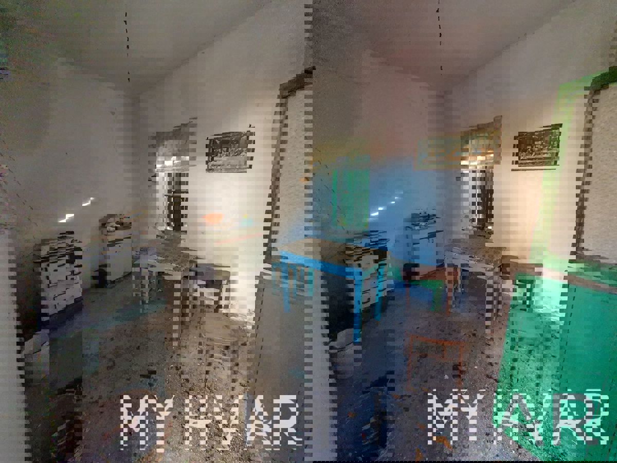 Casa in pietra a Zastražišće