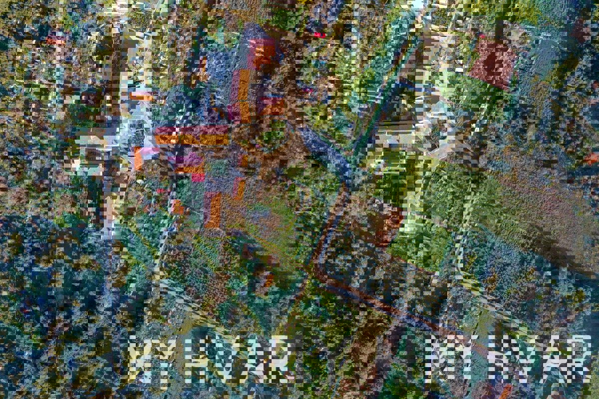 Casa in pietra a Zastražišće