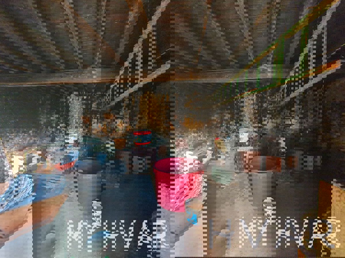 Casa in pietra a Zastražišće