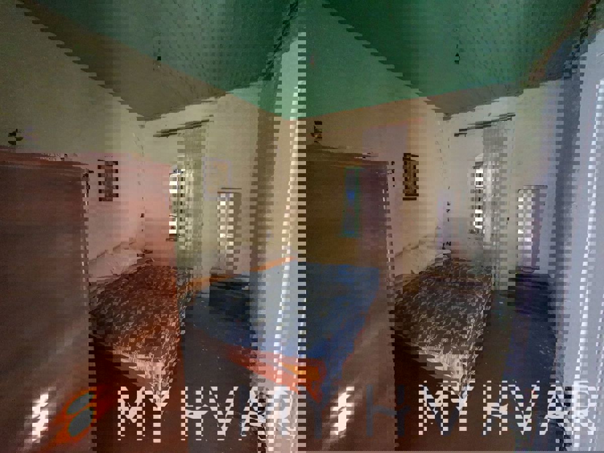 Casa in pietra a Zastražišće