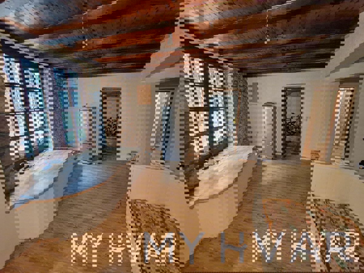 Casa in pietra nella parte vecchia di Jelsa