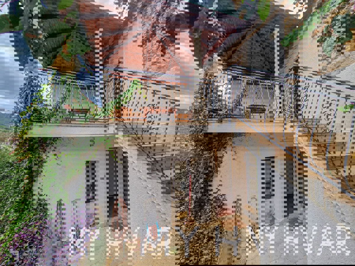 Casa in pietra nella parte vecchia di Jelsa