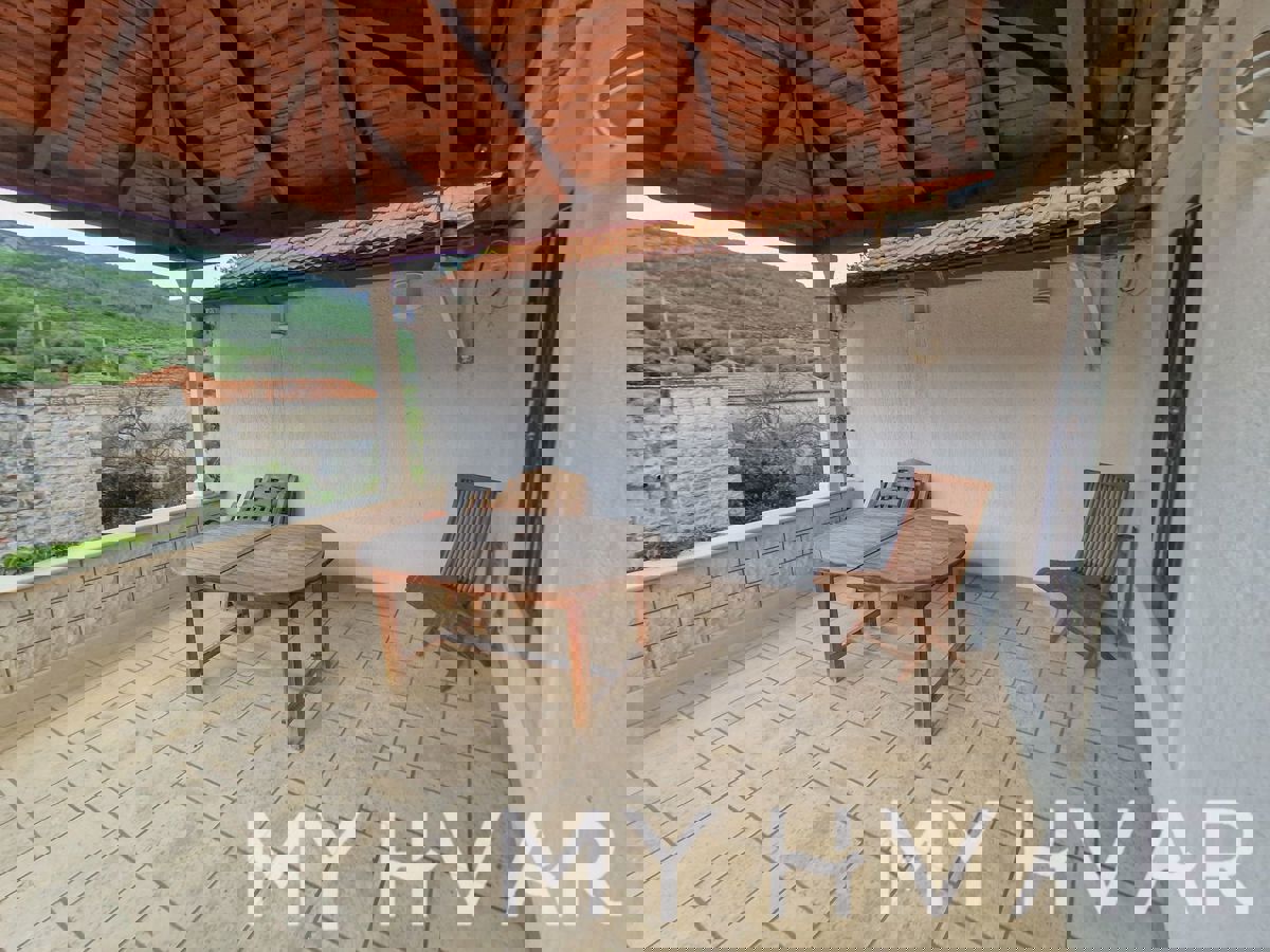 Casa in pietra nella parte vecchia di Jelsa