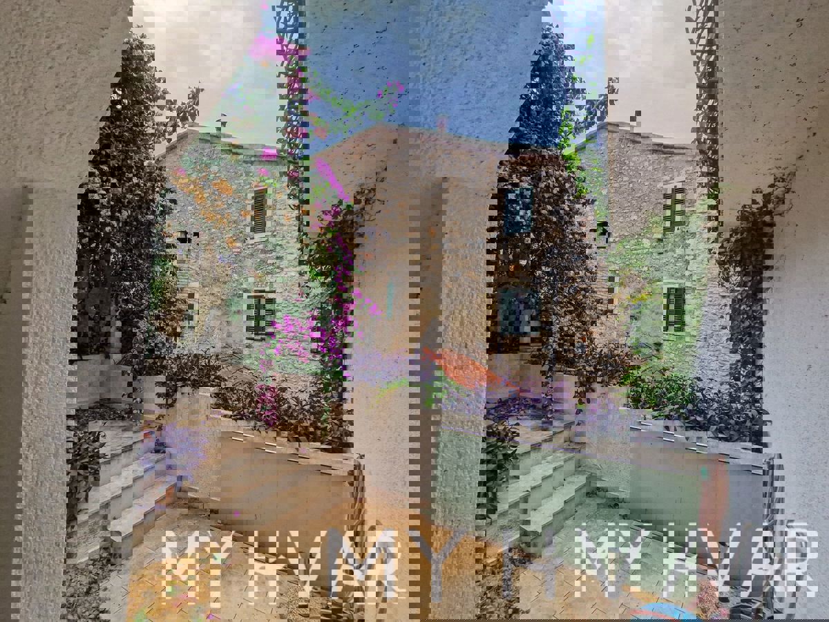 Casa in pietra nella parte vecchia di Jelsa