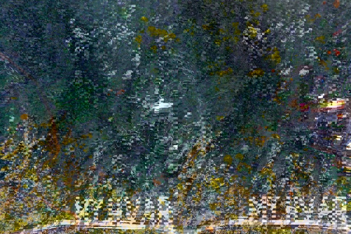 Terreno edificabile Zastražišće #2