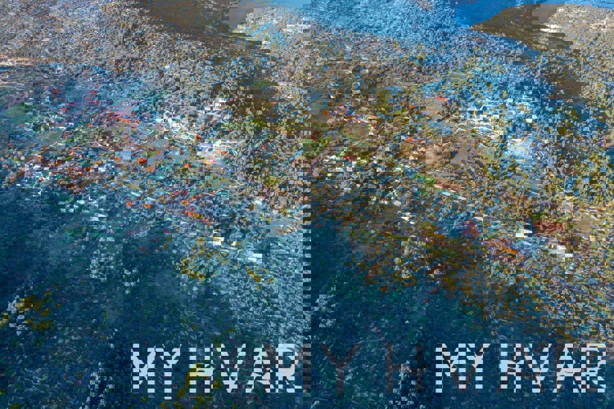 Terreno edificabile Zastražišće #2