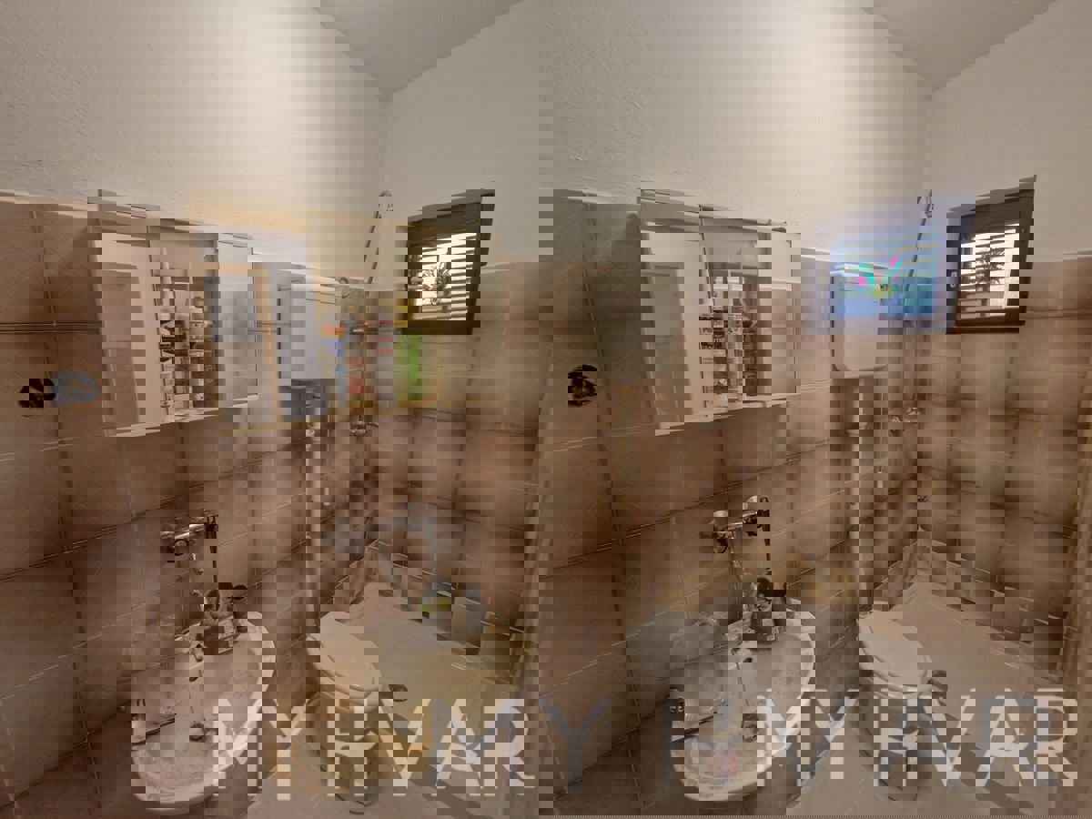 Appartamento al piano terra a Gelsa