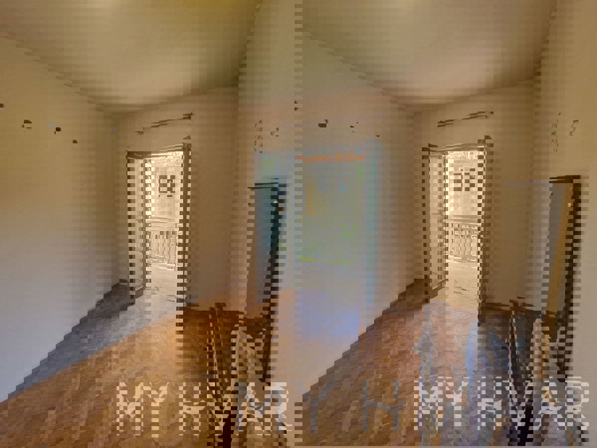 Appartamento al piano terra a Gelsa