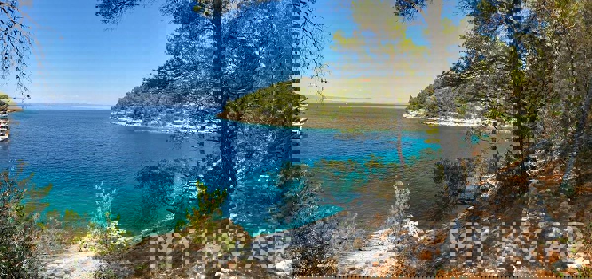 Terreno edificabile in riva al mare a Korčula